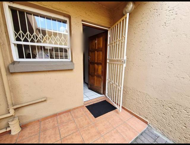 2 BEDROOM APARTMENT FOR SALE IN RANDHART